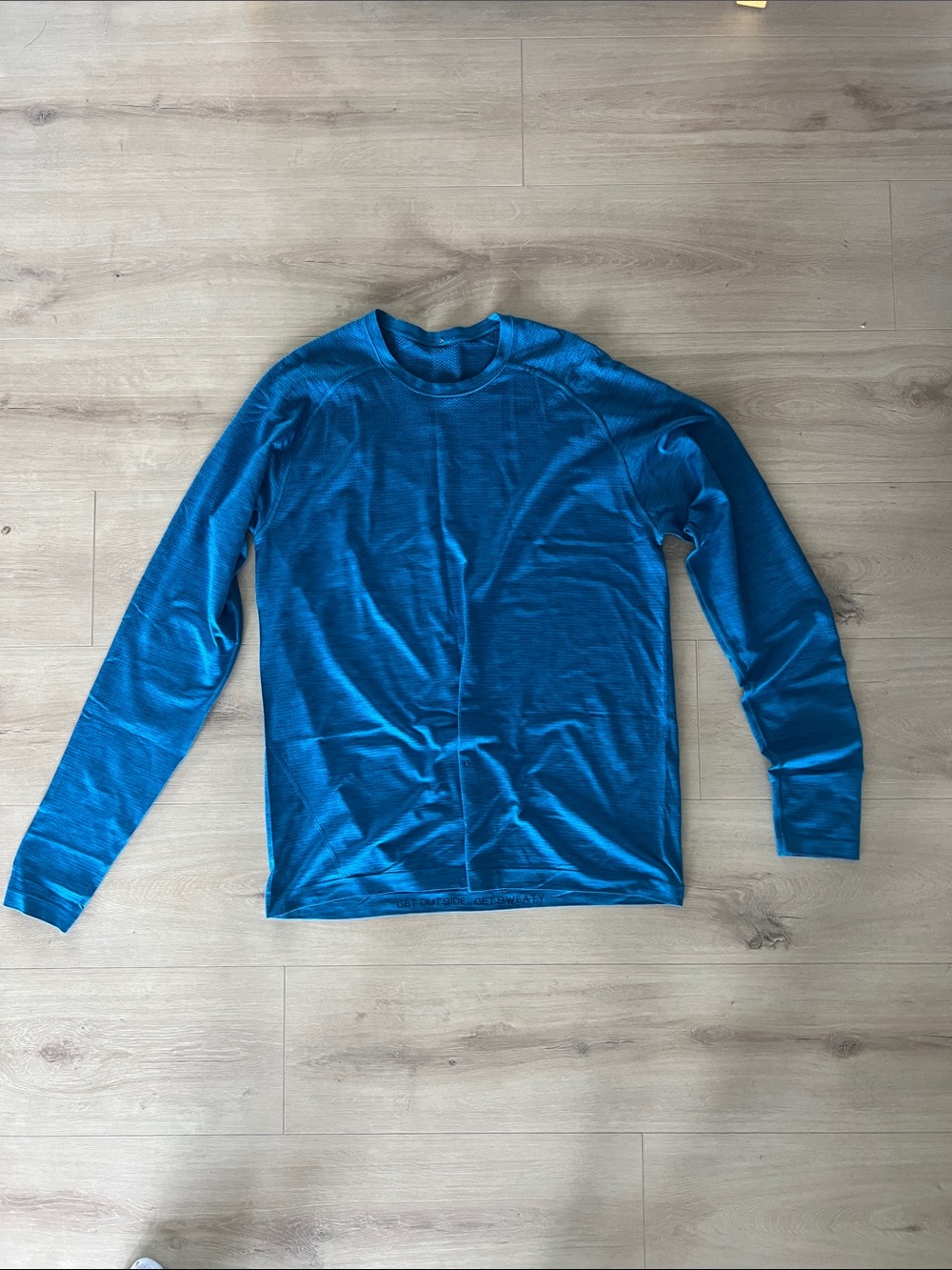 lululemon athletica swiftly tech Long Sleeve Crew in Teal Blue